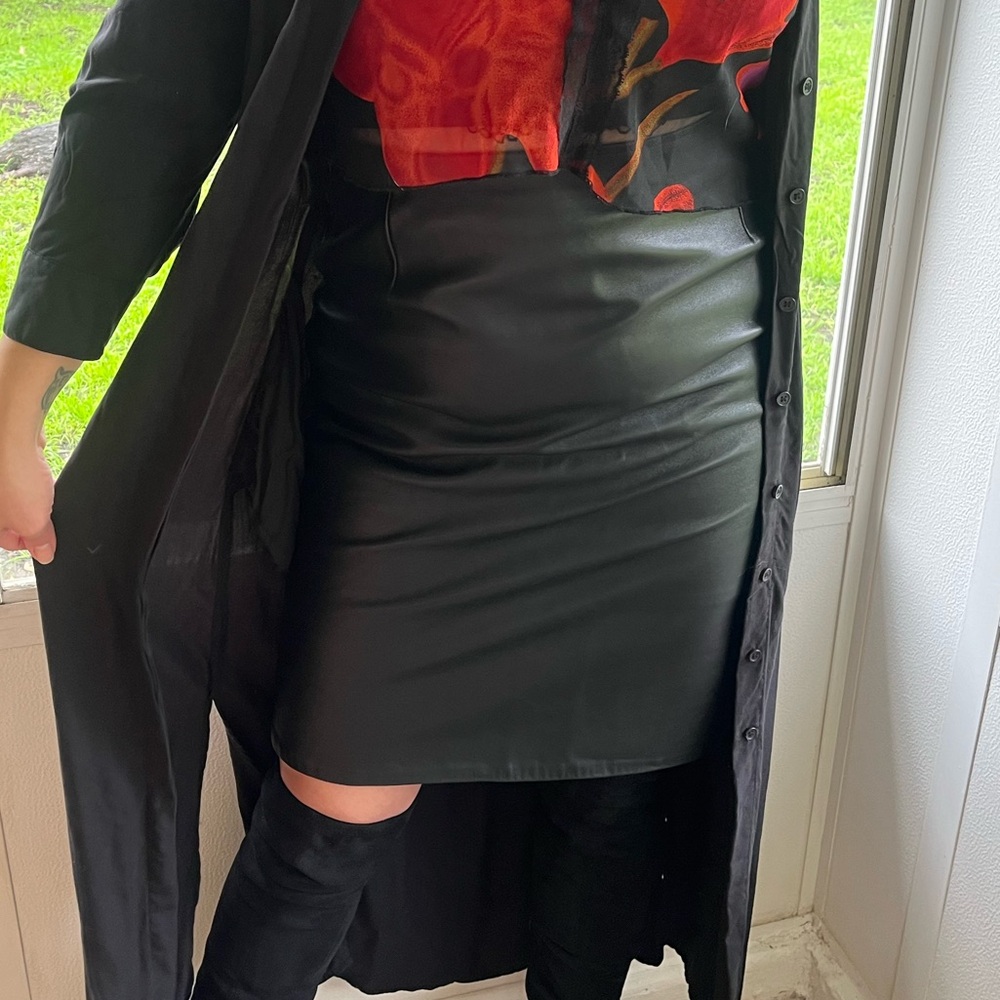 Vintage black leather skirt